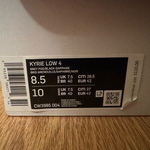 Kyrie Low 4 Sneakers “grey fog”